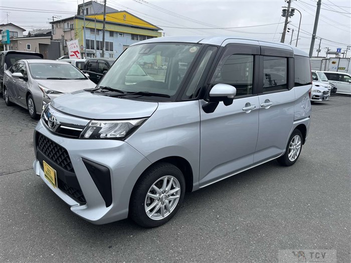 2022 Toyota Roomy