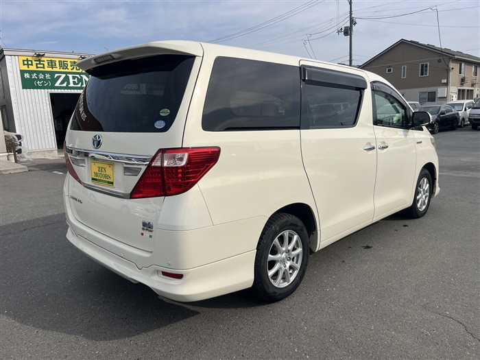 Toyota Alphard 2012 photo 4
