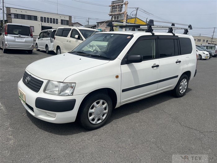 2012 Toyota Succeed Van