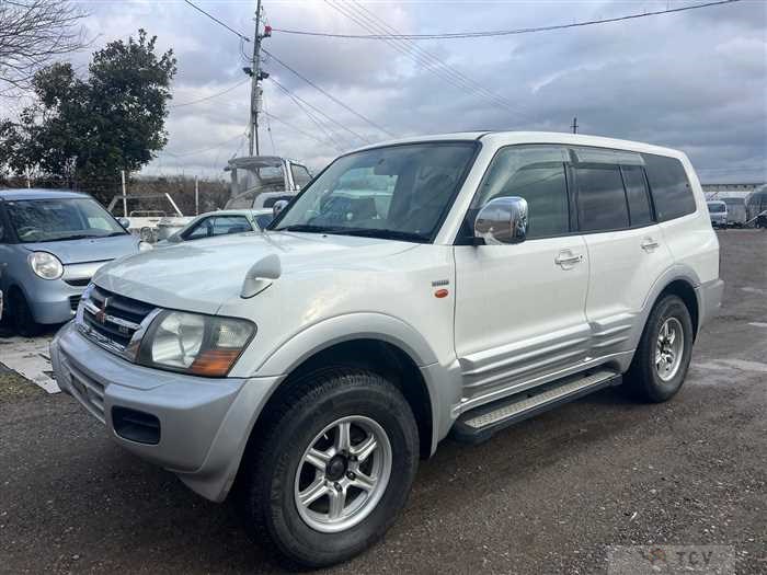 2000 Mitsubishi Pajero