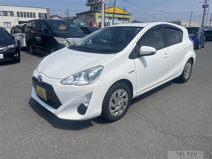 2016 Toyota AQUA