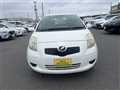 2005 Toyota Vitz