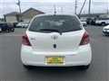 2005 Toyota Vitz