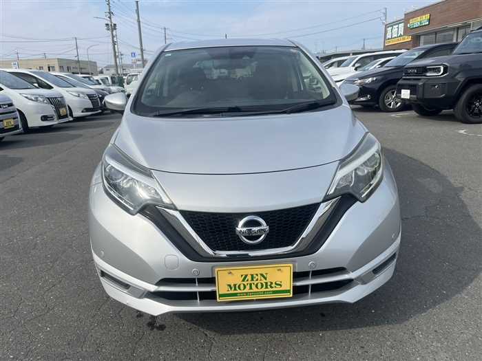 Nissan Note 2017 photo 2