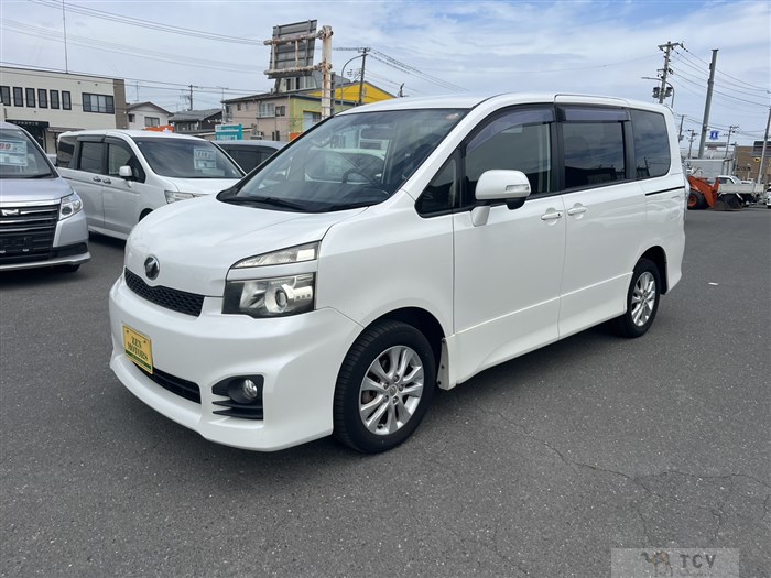 2012 Toyota Voxy