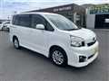 2012 Toyota Voxy