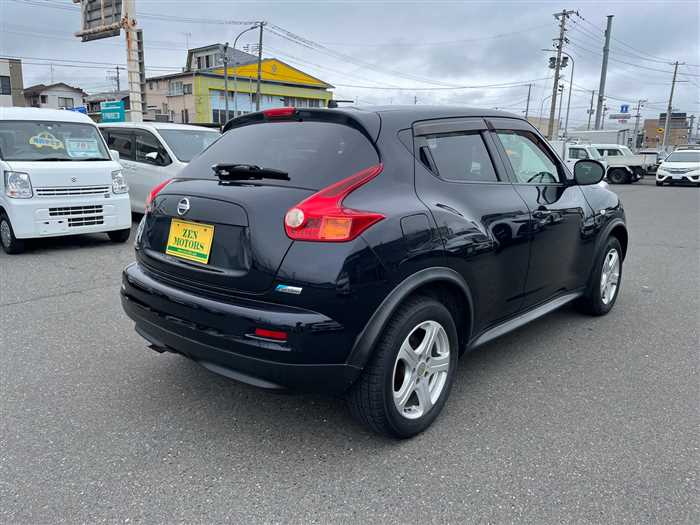 Nissan Juke 2011 photo 4
