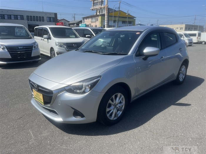 2017 Mazda Demio