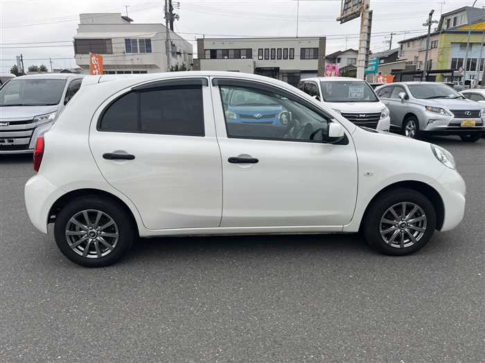 Nissan March 2019 photo 5