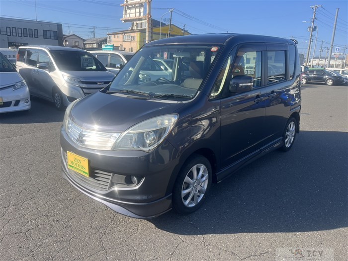 2013 Mitsubishi Delica D2