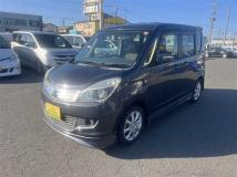 2013 Mitsubishi Delica D2