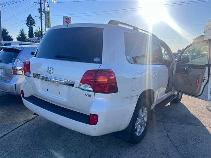 Toyota Land Cruiser 2013 photo 4