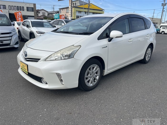 2011 Toyota PRIUS α