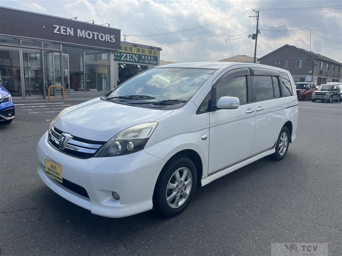 2012 Toyota Isis