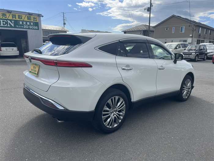 Toyota Harrier 2021 photo 4