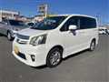 2010 Toyota Noah