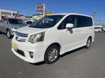 2010 Toyota Noah