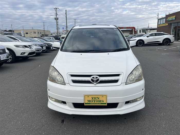 Toyota Ipsum 2003 photo 2