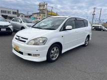 2003 Toyota Ipsum