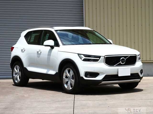 2021 Volvo XC40