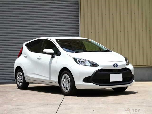 2025 Toyota AQUA