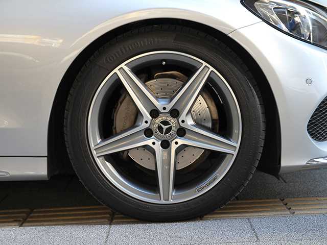 Mercedes-Benz C-Class 2018 photo 3