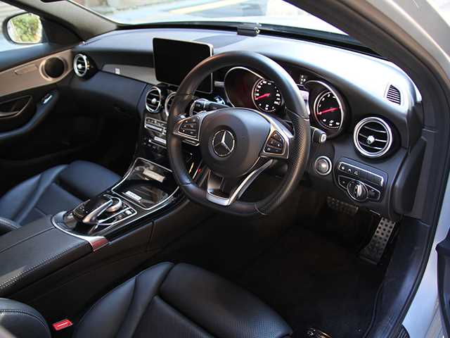 Mercedes-Benz C-Class 2018 photo 4