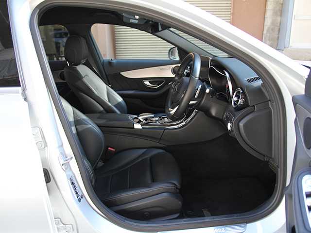 Mercedes-Benz C-Class 2018 photo 5