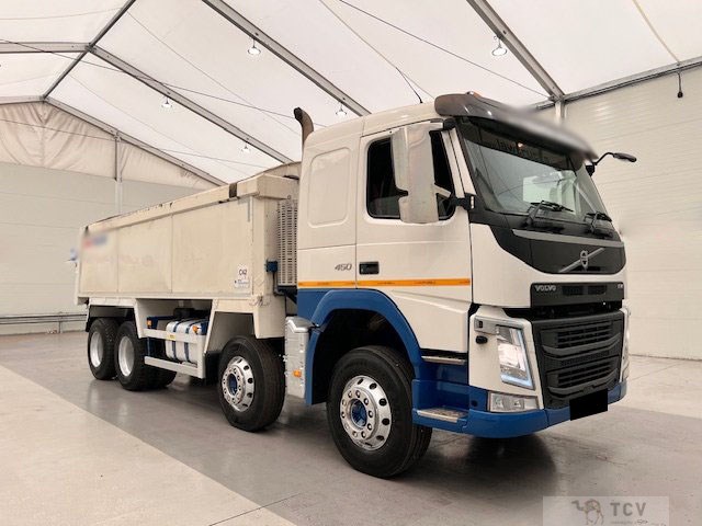 2017 Volvo Volvo Others