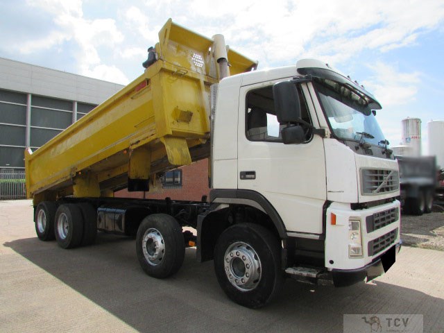 2004 Volvo Volvo Others