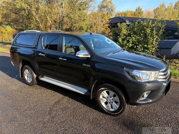 2017 Toyota Hilux