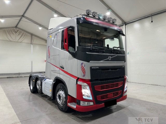 2015 Volvo Volvo Others