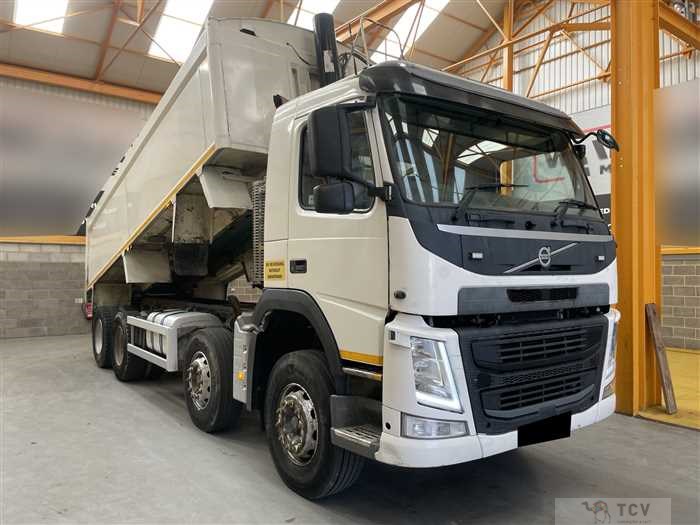 2015 Volvo Volvo Others