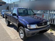 2004 Toyota Hilux