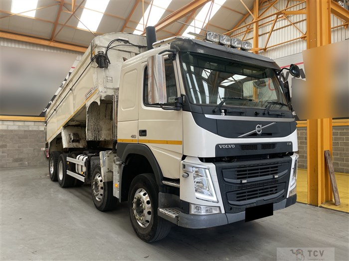 2015 Volvo Volvo Others