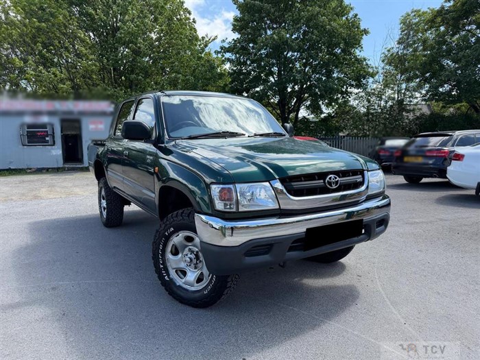 2004 Toyota Hilux