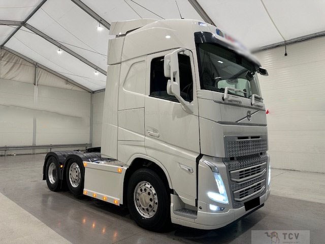 2022 Volvo Volvo Others