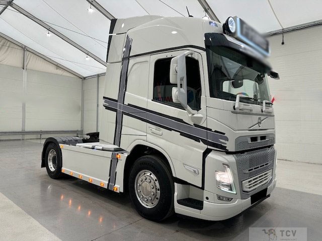 2021 Volvo Volvo Others