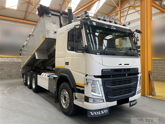 2017 Volvo Volvo Others
