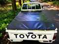 2000 Toyota Hilux