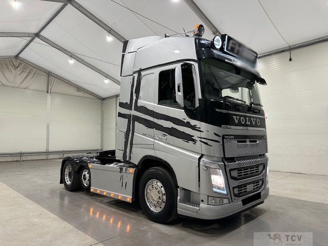 2020 Volvo Volvo Others