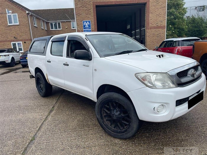 2011 Toyota Hilux