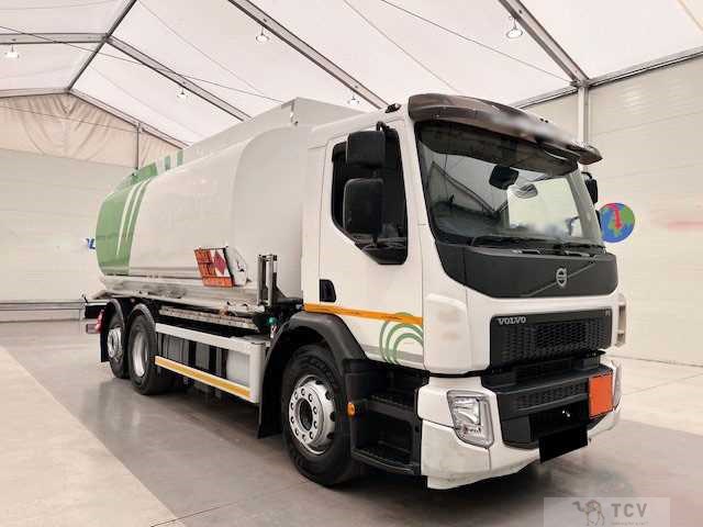 2014 Volvo Volvo Others
