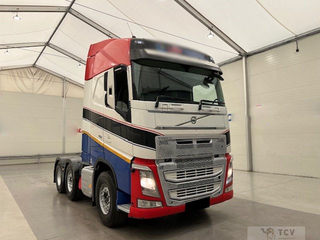 2014 Volvo Volvo Others