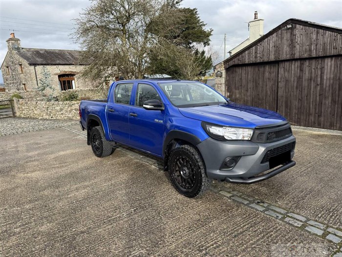 2017 Toyota Hilux