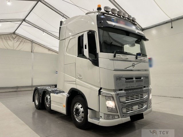 2018 Volvo Volvo Others