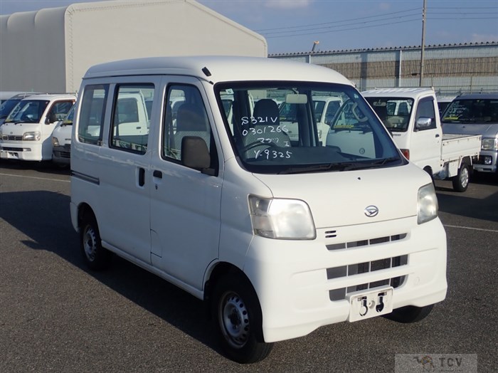 2016 Daihatsu Hijet Cargo