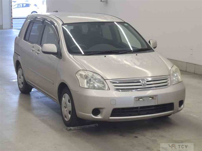 2005 Toyota Raum