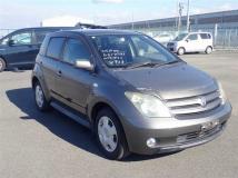 2005 Toyota IST