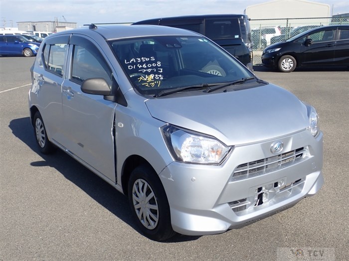 2019 Daihatsu Mira Es